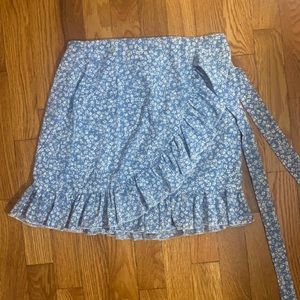 Blue floral skirt with tie in the front